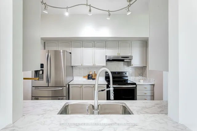 Additional property image - 2067 Lakeshore Blvd Unit 1105