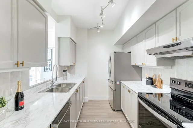 Additional property image - 2067 Lakeshore Blvd Unit 1105