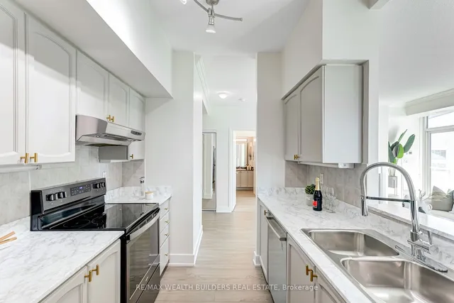 Additional property image - 2067 Lakeshore Blvd Unit 1105