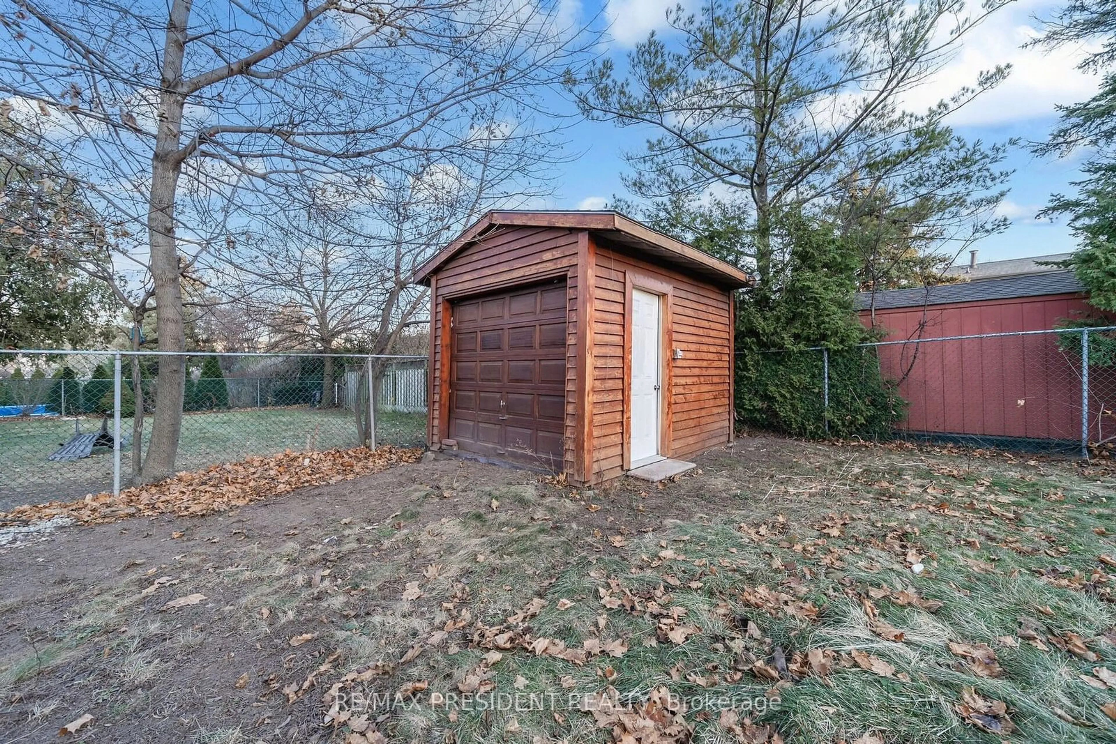 Shed for 83 Watson Cres, Brampton Ontario L6W 1E5