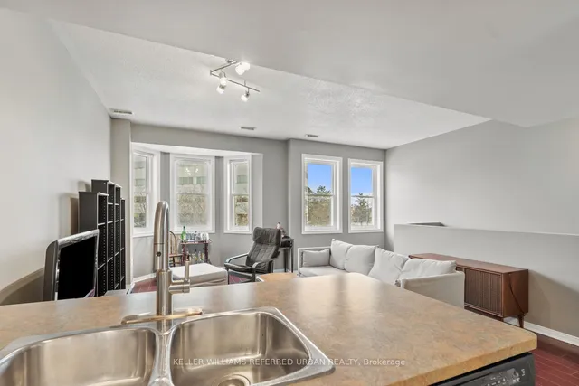 Additional property image - 760 Lawrence Ave Unit 225