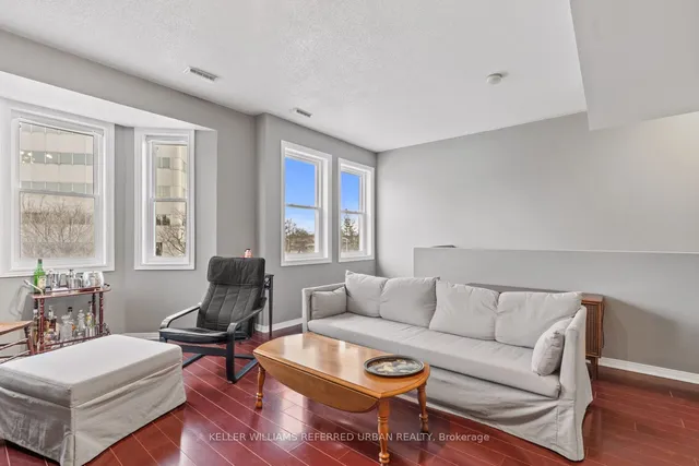 Additional property image - 760 Lawrence Ave Unit 225