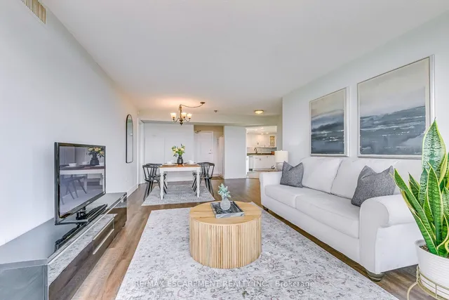 Additional property image - 5090 Pinedale Ave Unit 709