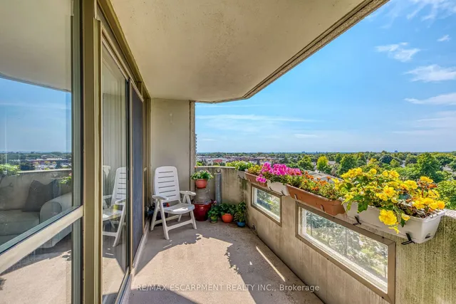 Additional property image - 5090 Pinedale Ave Unit 709