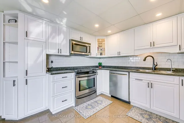Additional property image - 5090 Pinedale Ave Unit 709