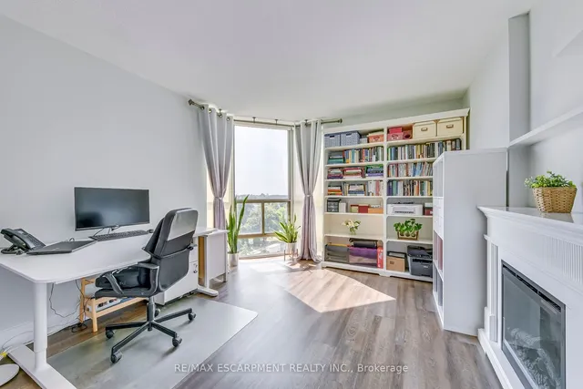 Additional property image - 5090 Pinedale Ave Unit 709
