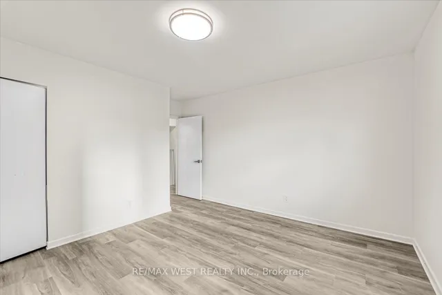 Additional property image - 22 Goldcrest Blvd