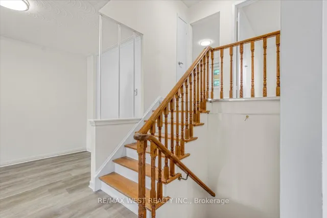 Additional property image - 22 Goldcrest Blvd