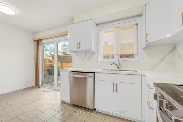Additional property image - 22 Goldcrest Blvd