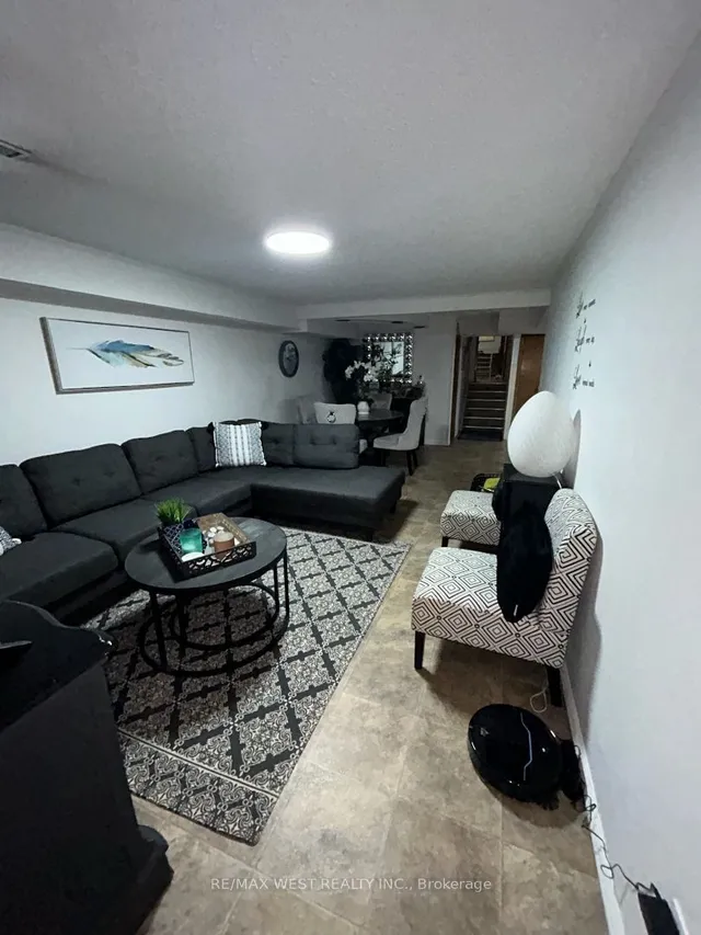 Additional property image - 22 Goldcrest Blvd