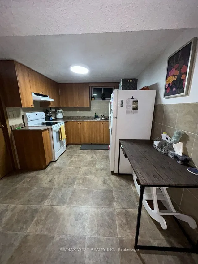 Additional property image - 22 Goldcrest Blvd