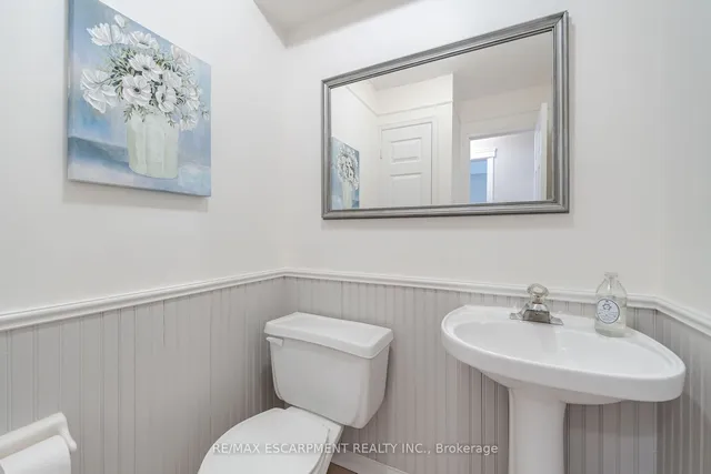 Additional property image - 24 Furrows End