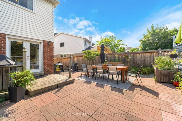 Additional property image - 24 Furrows End