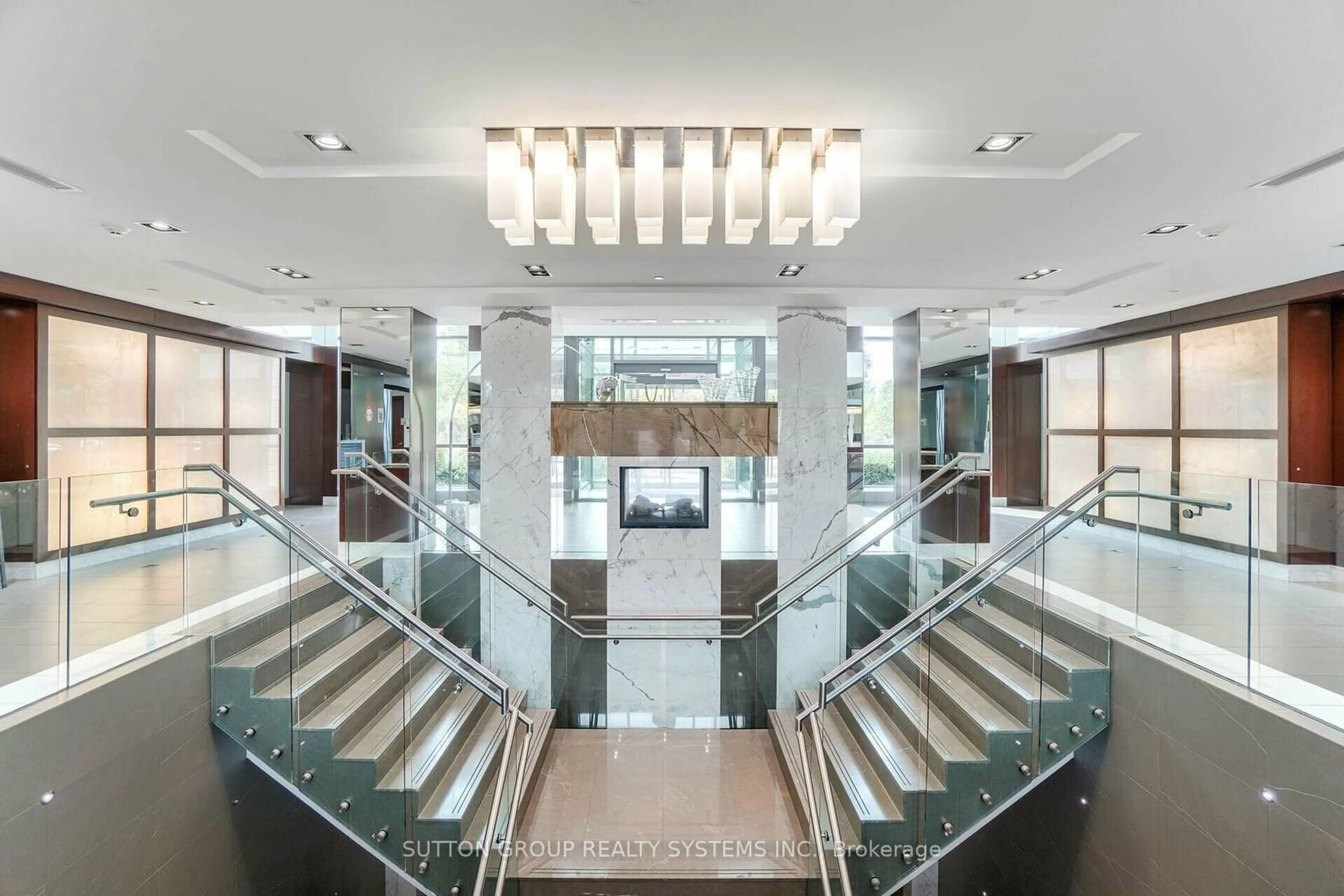 Lobby for 225 Sherway Gardens Rd #808, Toronto Ontario M9C 0A3