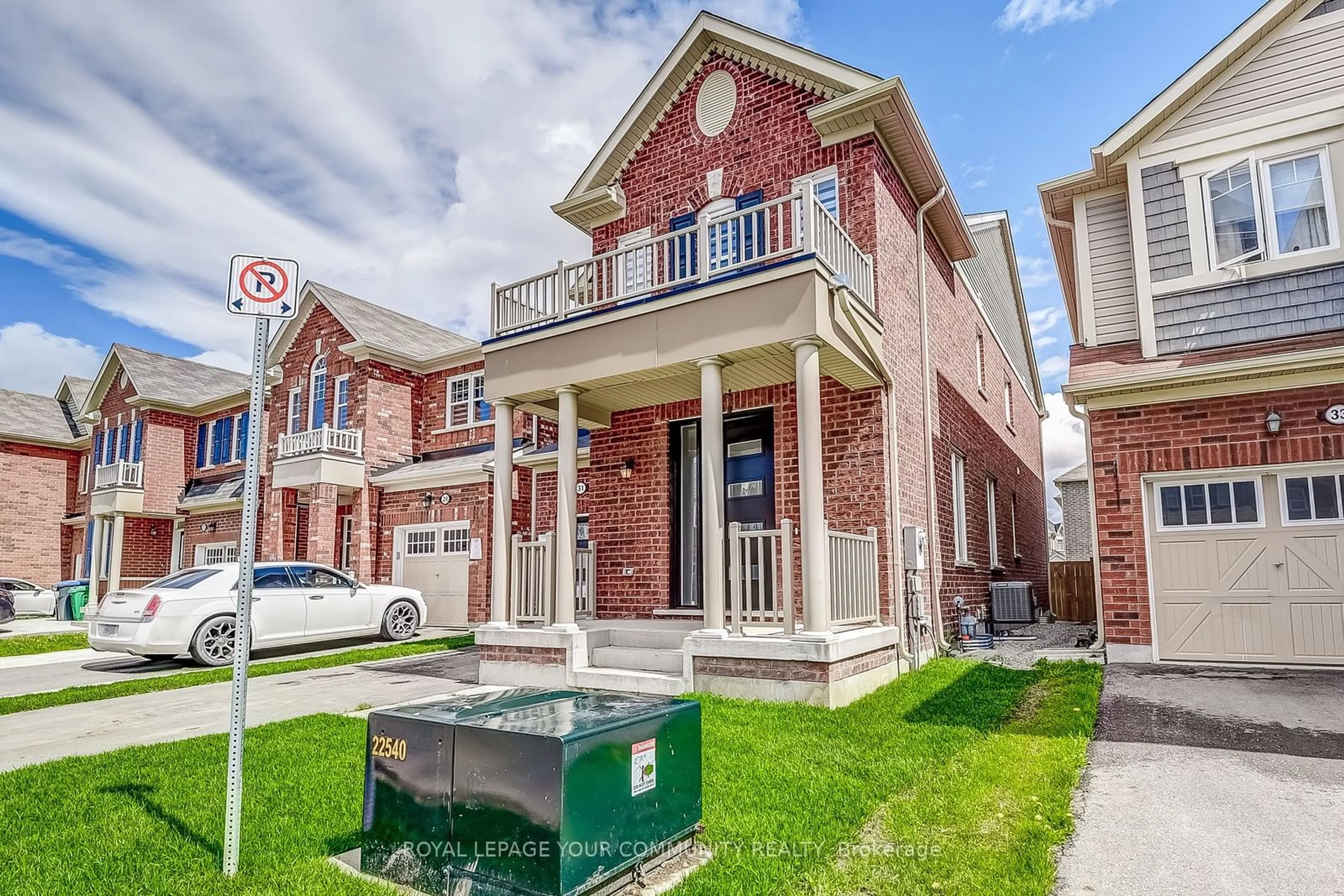 Home with brick exterior material, street for 31 Averill Rd, Brampton Ontario L7A 5A7