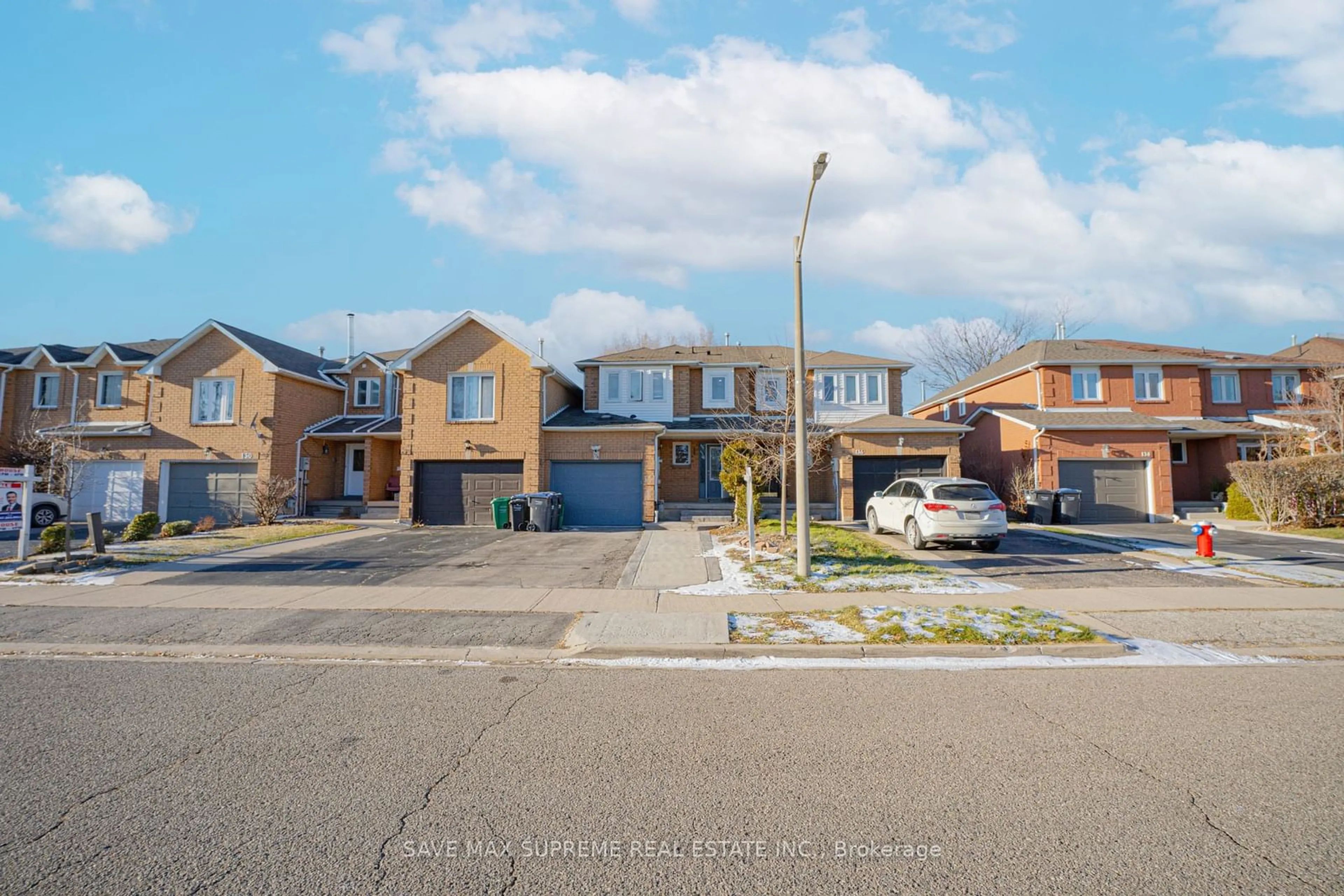 A pic from outside/outdoor area/front of a property/back of a property/a pic from drone, street for 134 Toba Cres, Brampton Ontario L6Z 4R9