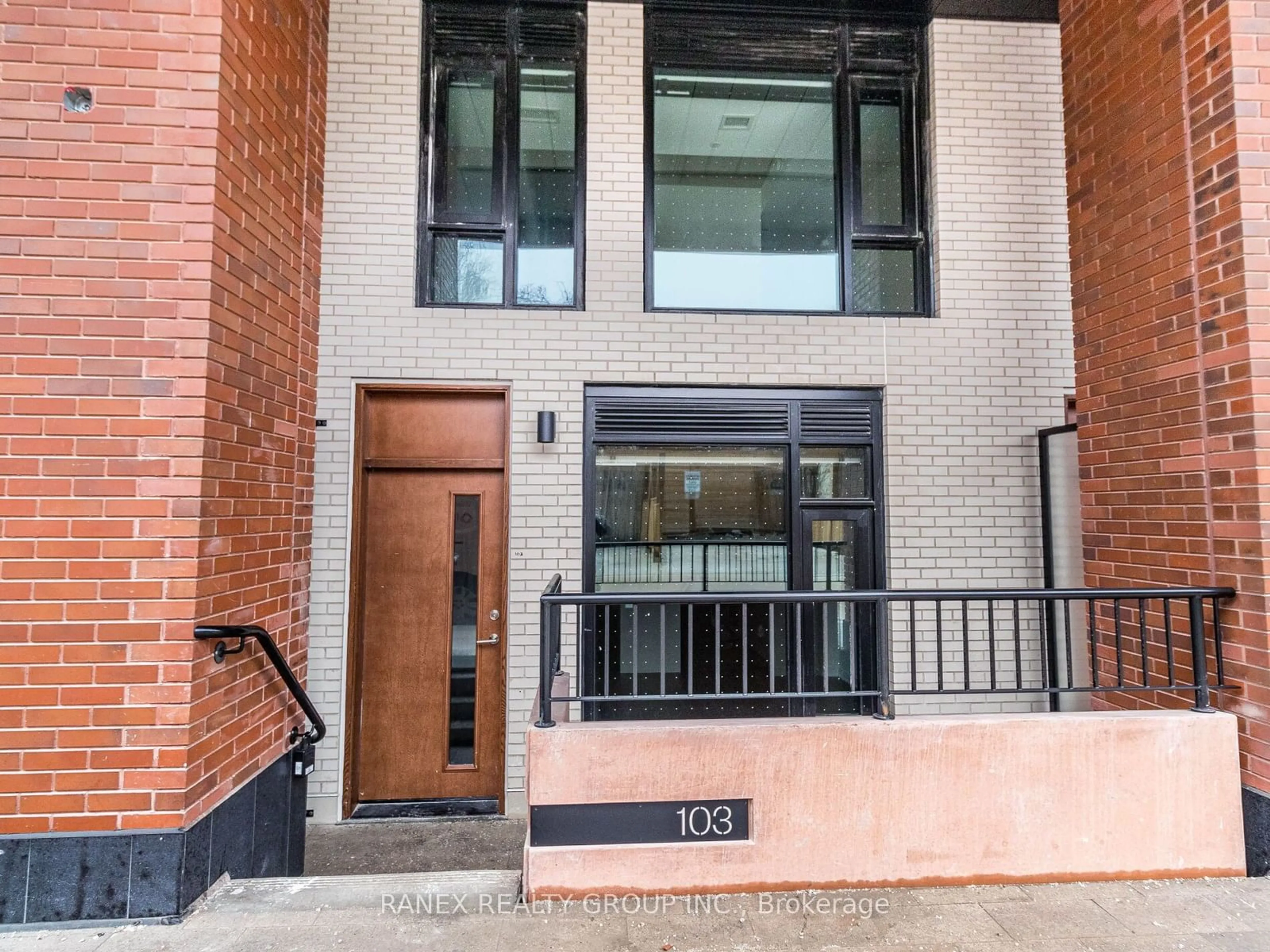 Home with brick exterior material, street for 7 Watkinson Ave #103, Toronto Ontario M6P 1Y2