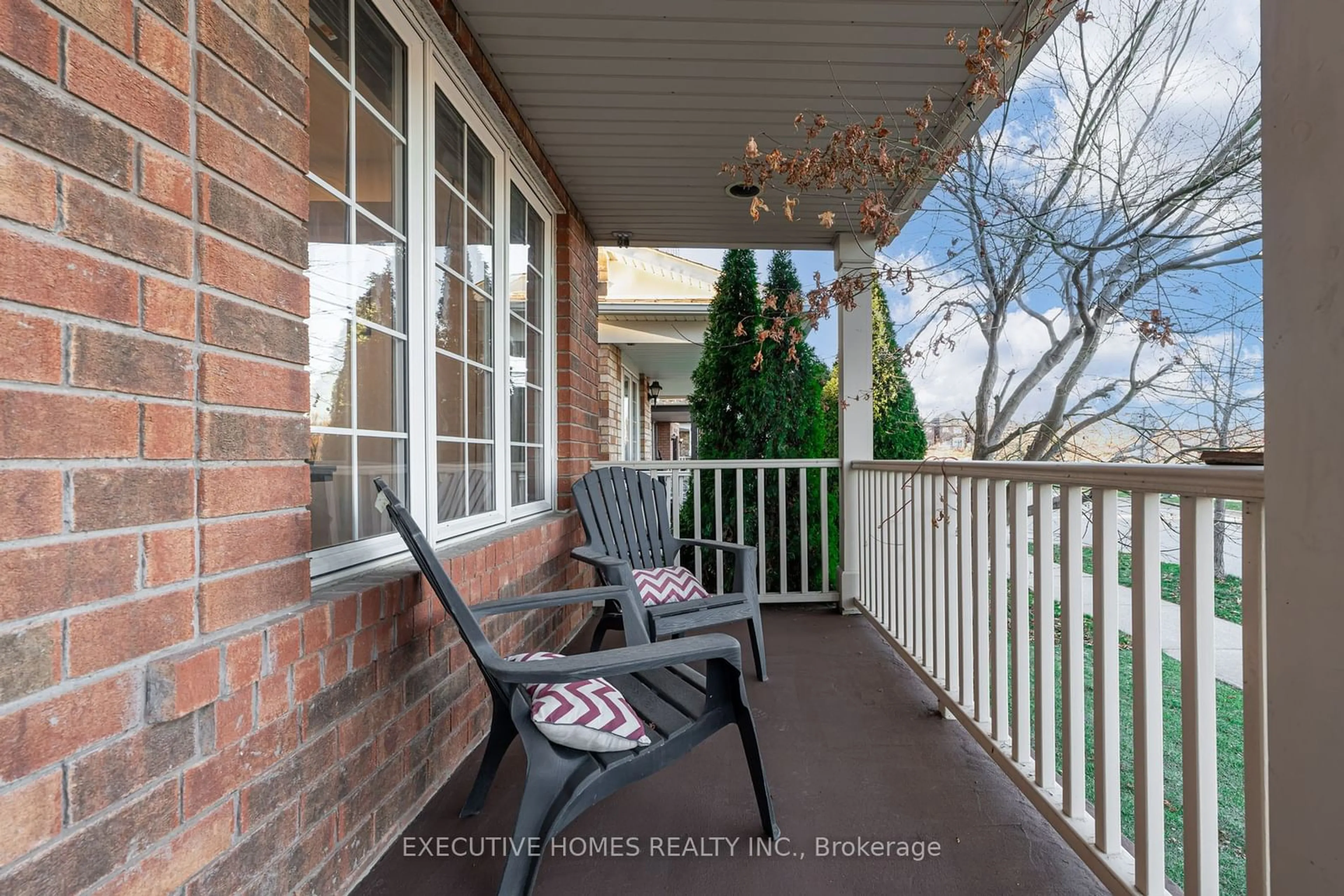 Patio, street for 830 Fourth Line, Milton Ontario L9T 6M5