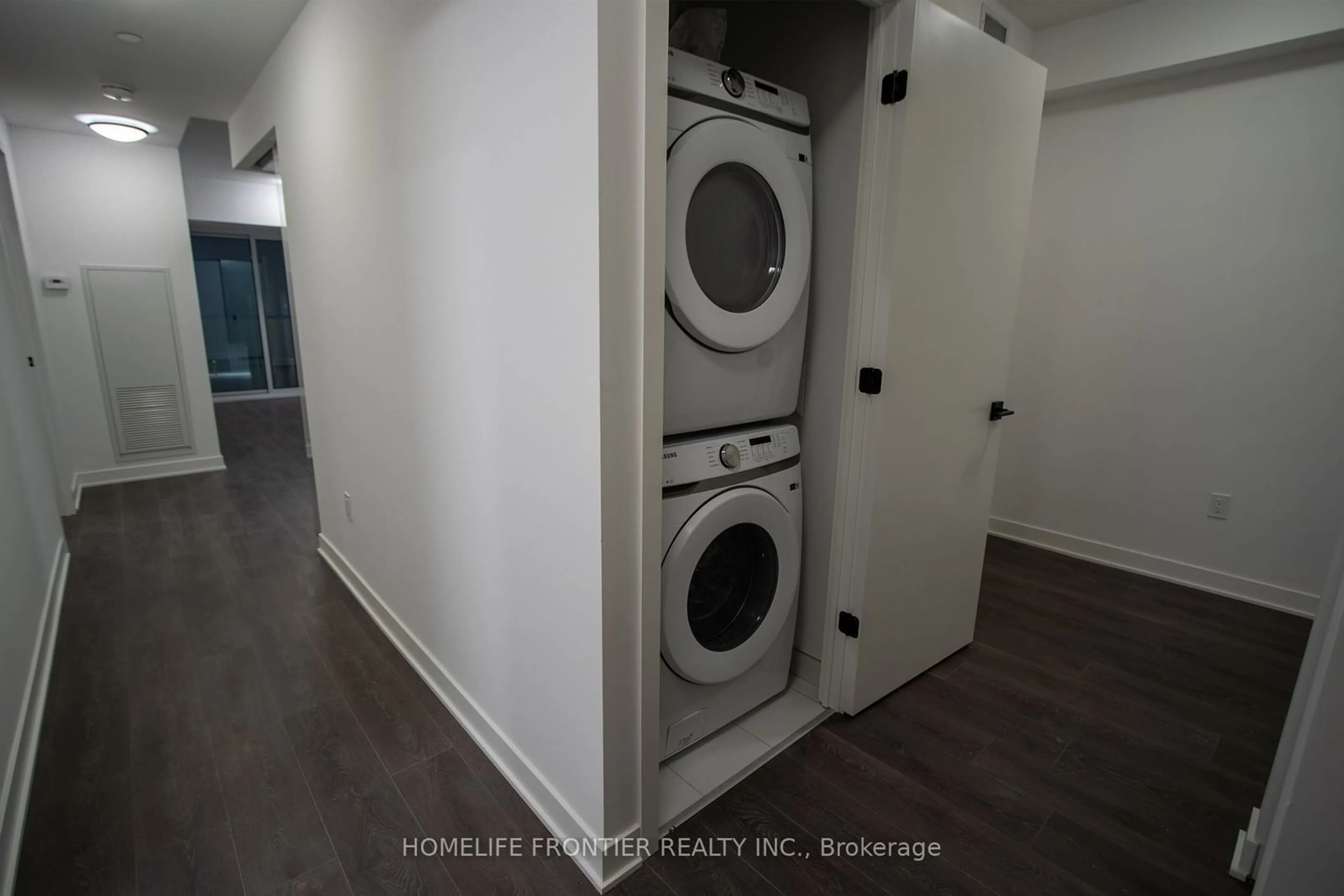 Laundry room for 36 Zorra St #211, Toronto Ontario M8Z 4Z7