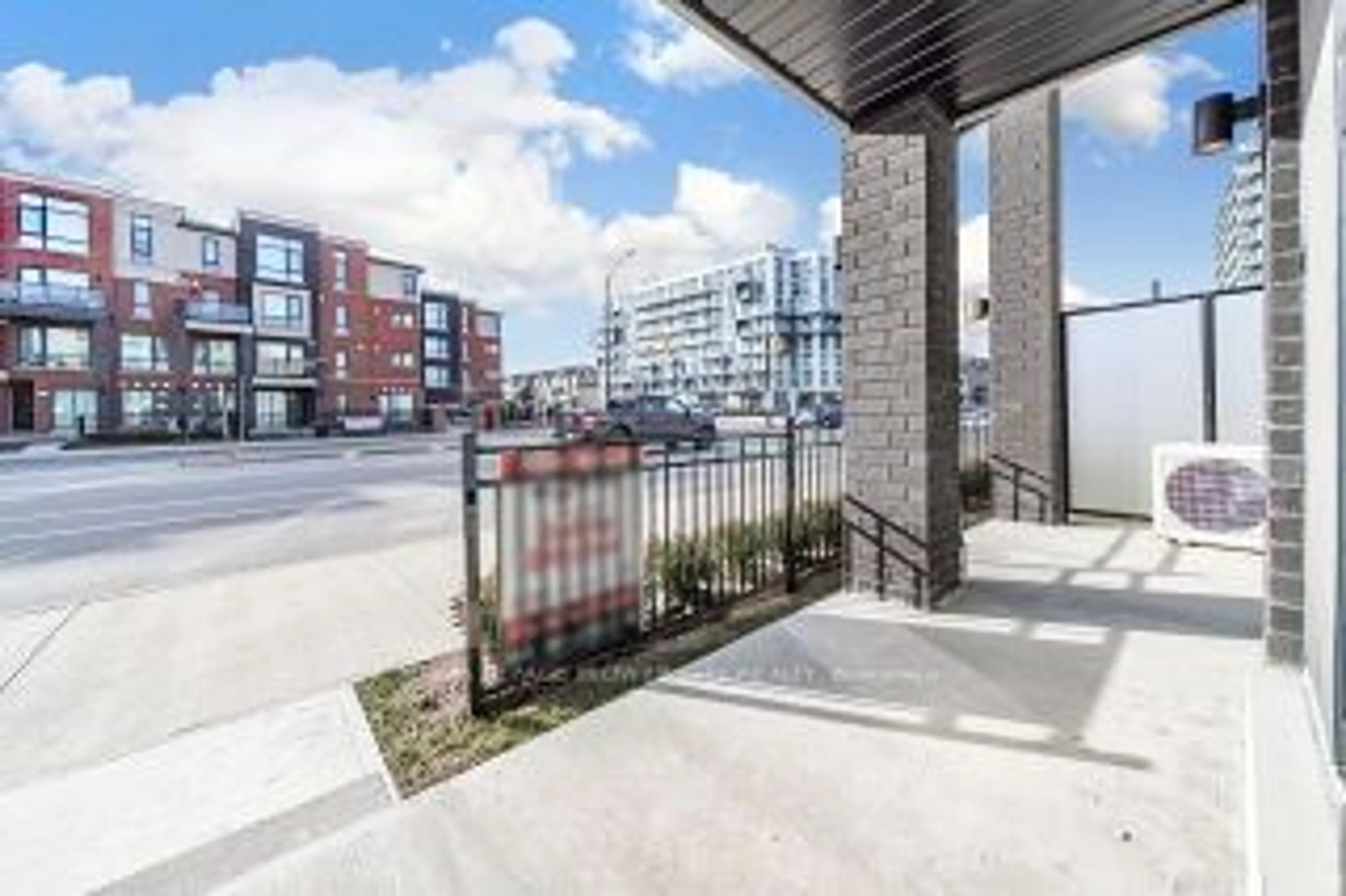 Patio, street for 175 Veterans Dr #21, Brampton Ontario L7A 5L2