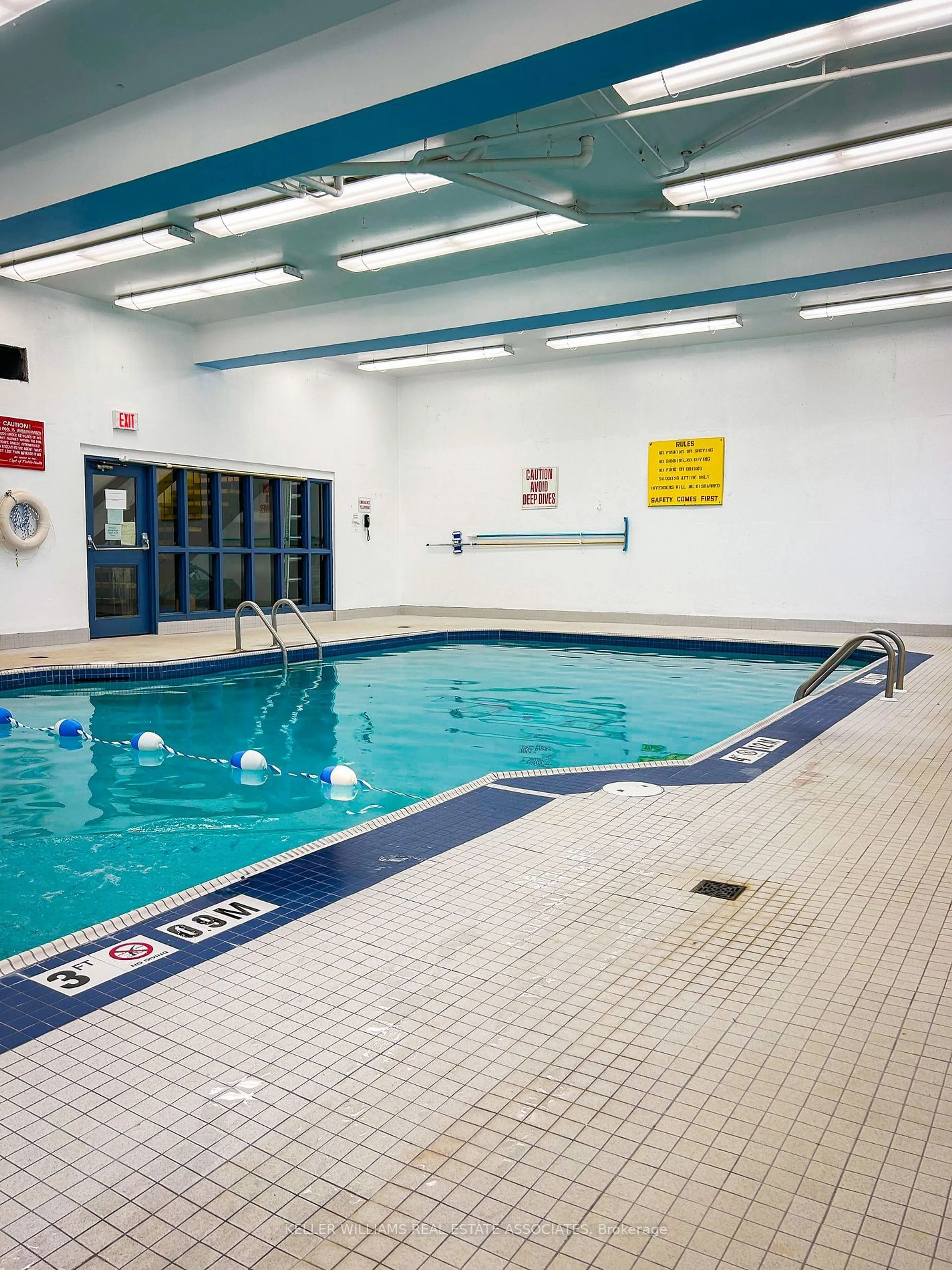 Pool for 2258 Upper Middle Rd #7, Burlington Ontario L7P 2Z9