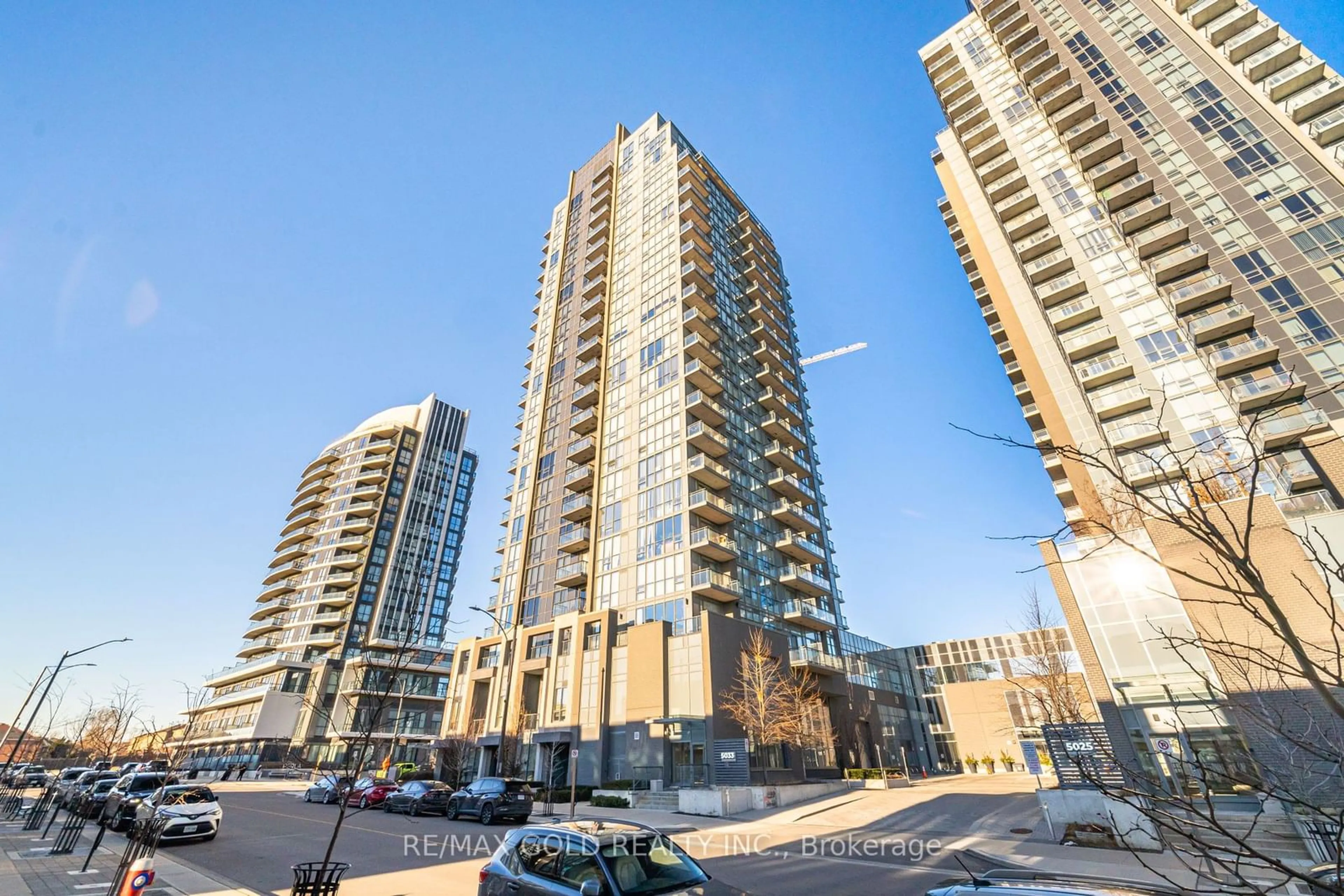 A pic from outside/outdoor area/front of a property/back of a property/a pic from drone, city buildings view from balcony for 5033 Four Springs Ave #1212, Mississauga Ontario L5R 0G6