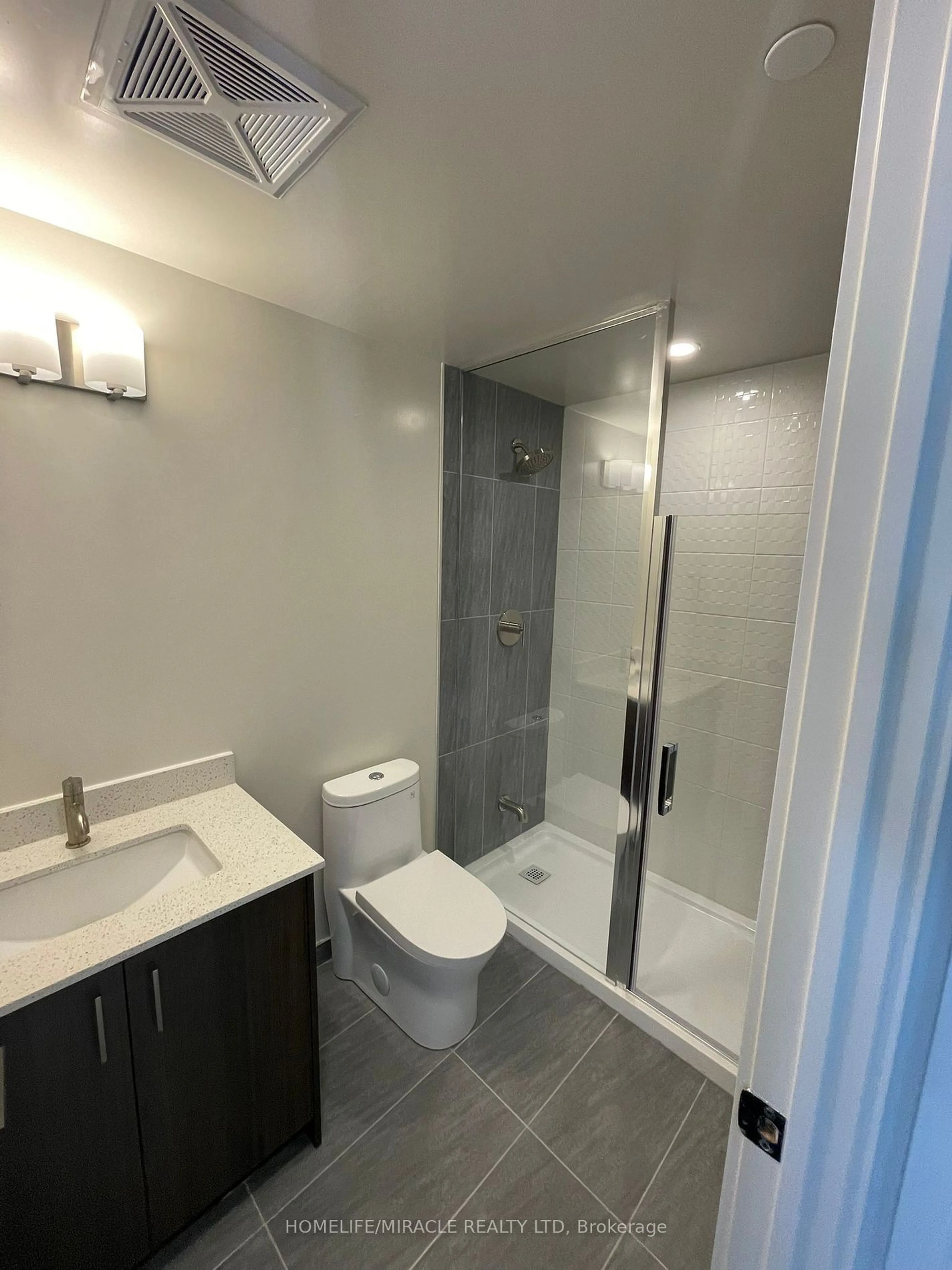 Standard bathroom, ceramic/tile floor for 8010 Derry Rd #104, Milton Ontario L9T 3L3