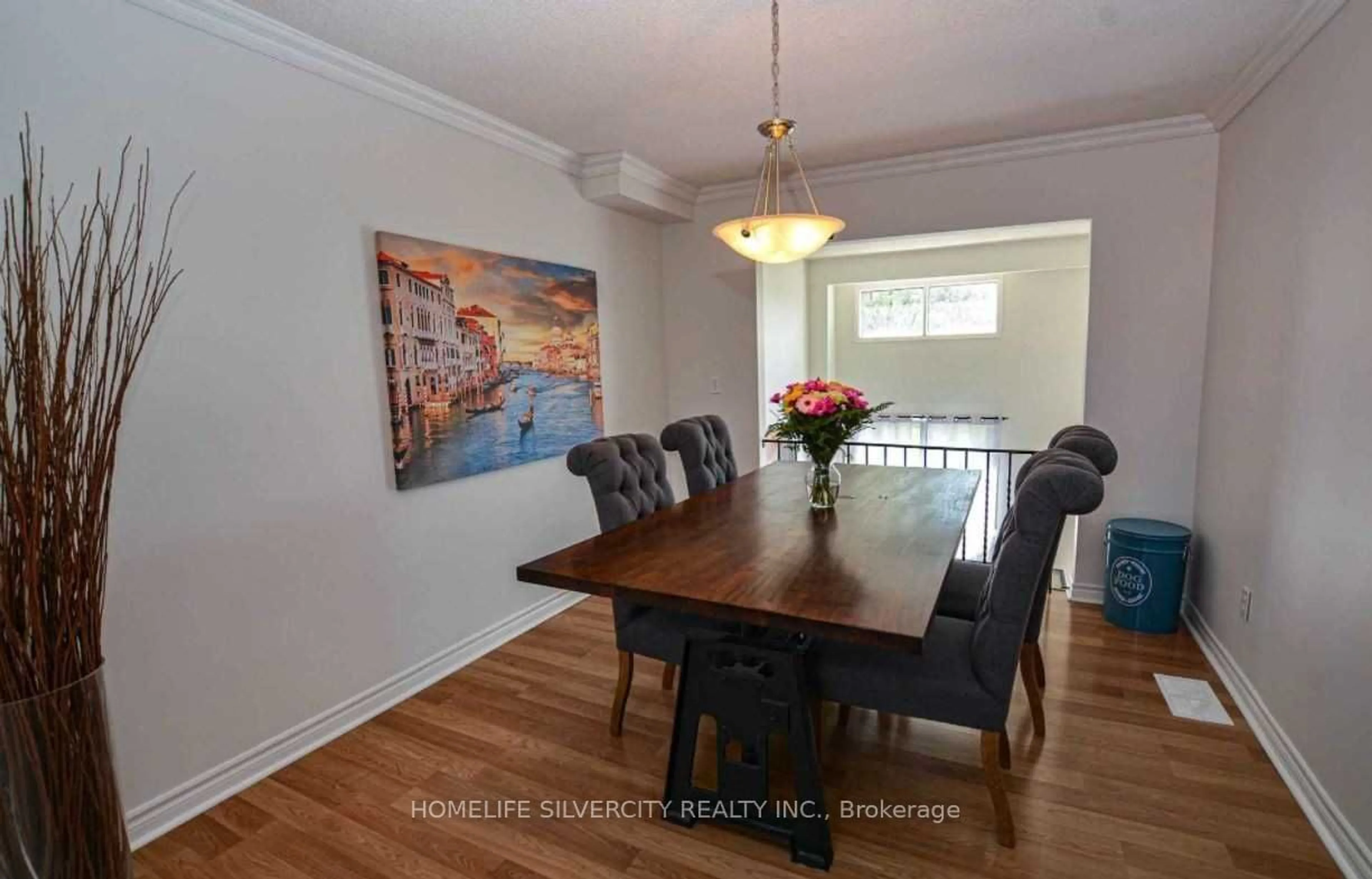 Dining room, wood/laminate floor for 19 Dawson Cres #19, Brampton Ontario L6V 3M5