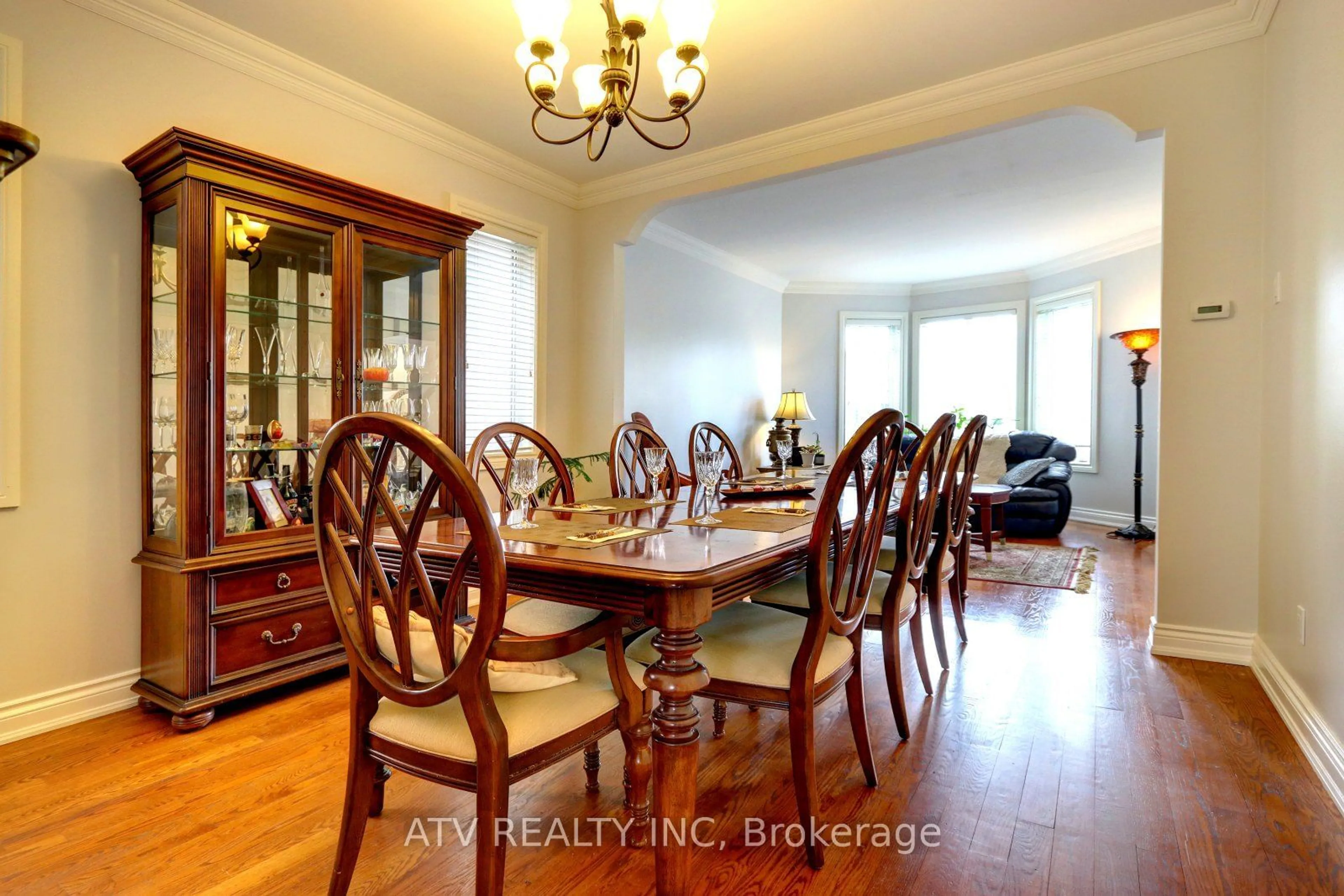 Dining room, wood/laminate floor for 31 Shaver Ave, Toronto Ontario M9B 3T2