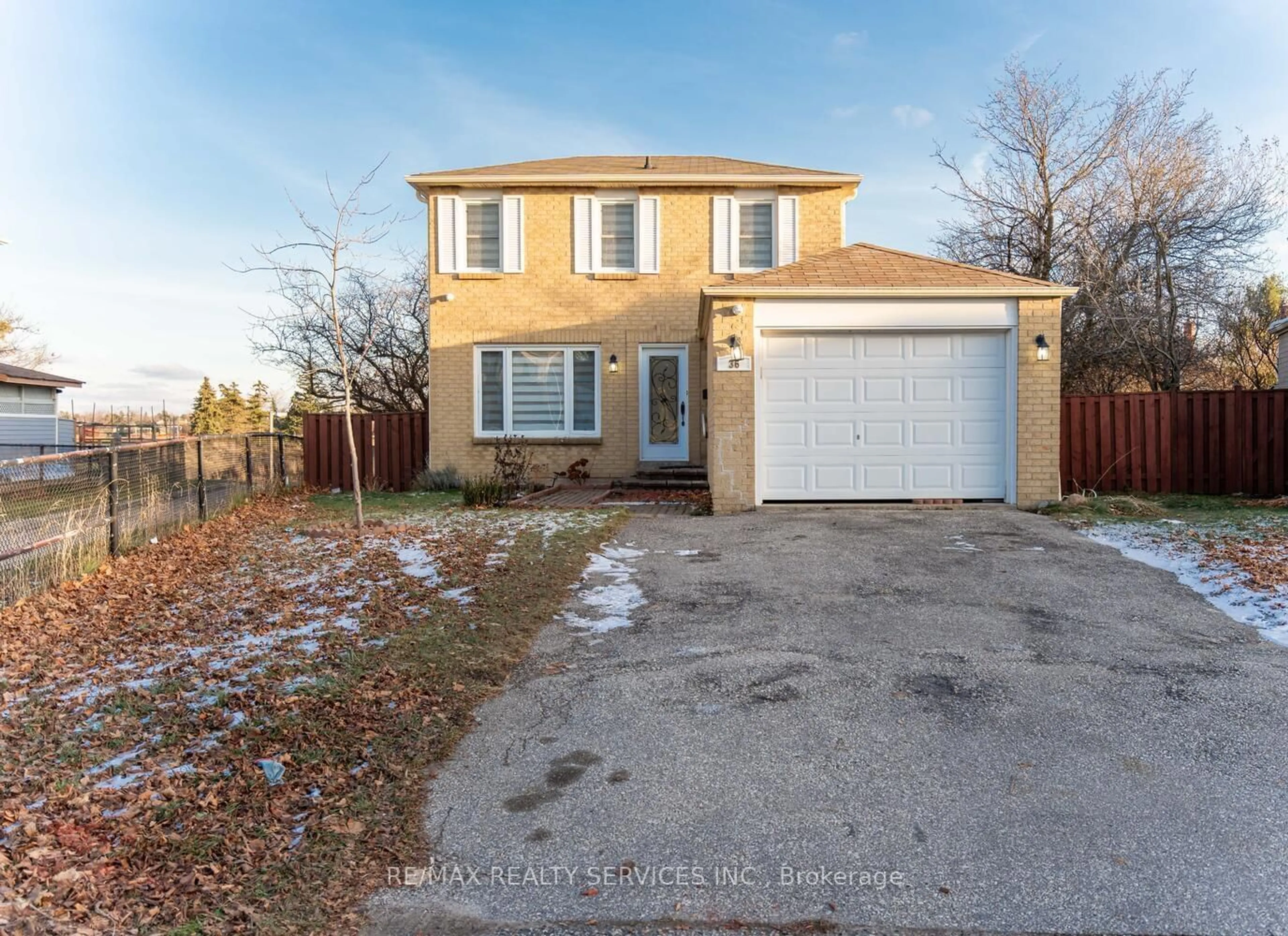 A pic from outside/outdoor area/front of a property/back of a property/a pic from drone, street for 36 Norma Cres, Brampton Ontario L6S 4H2