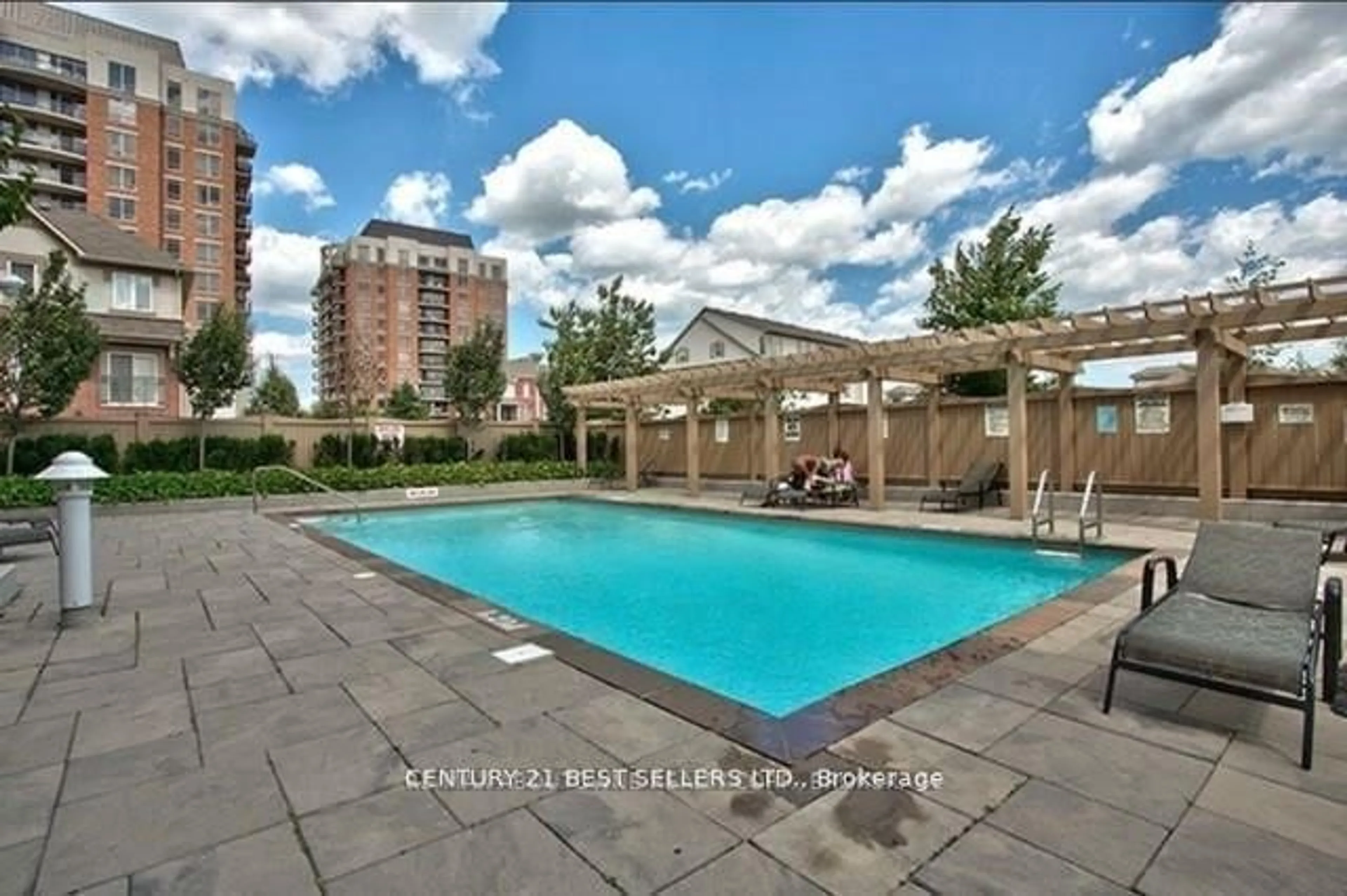 Pool for 2325 Central Park Dr #611, Oakville Ontario L6H 0E5