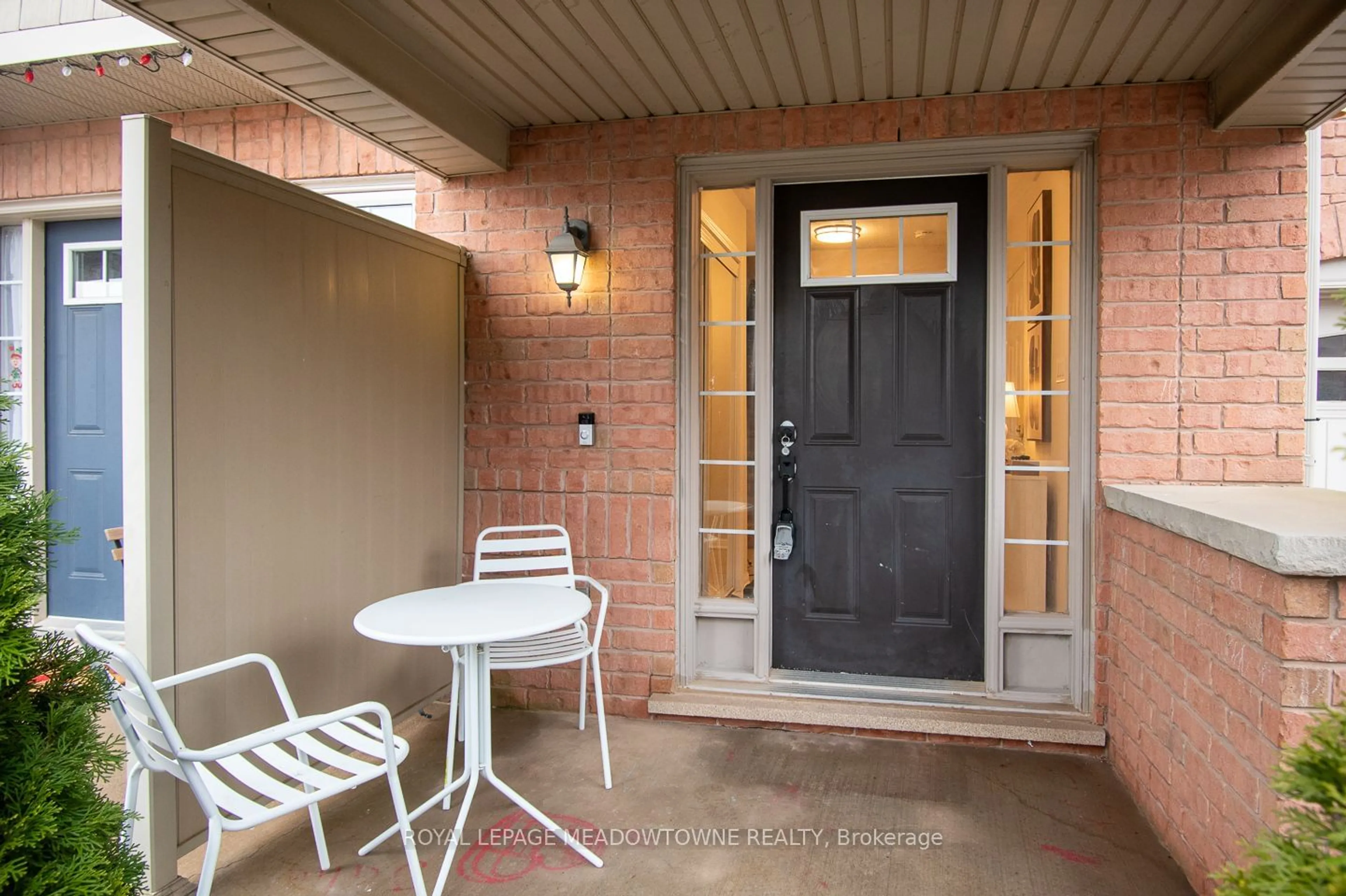 Indoor entryway for 769 Challinor Terr, Milton Ontario L9T 7V5