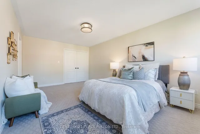 Additional property image - 345 Nairn Circ