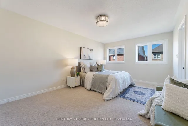 Additional property image - 345 Nairn Circ