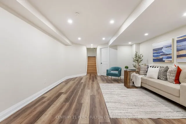 Additional property image - 345 Nairn Circ