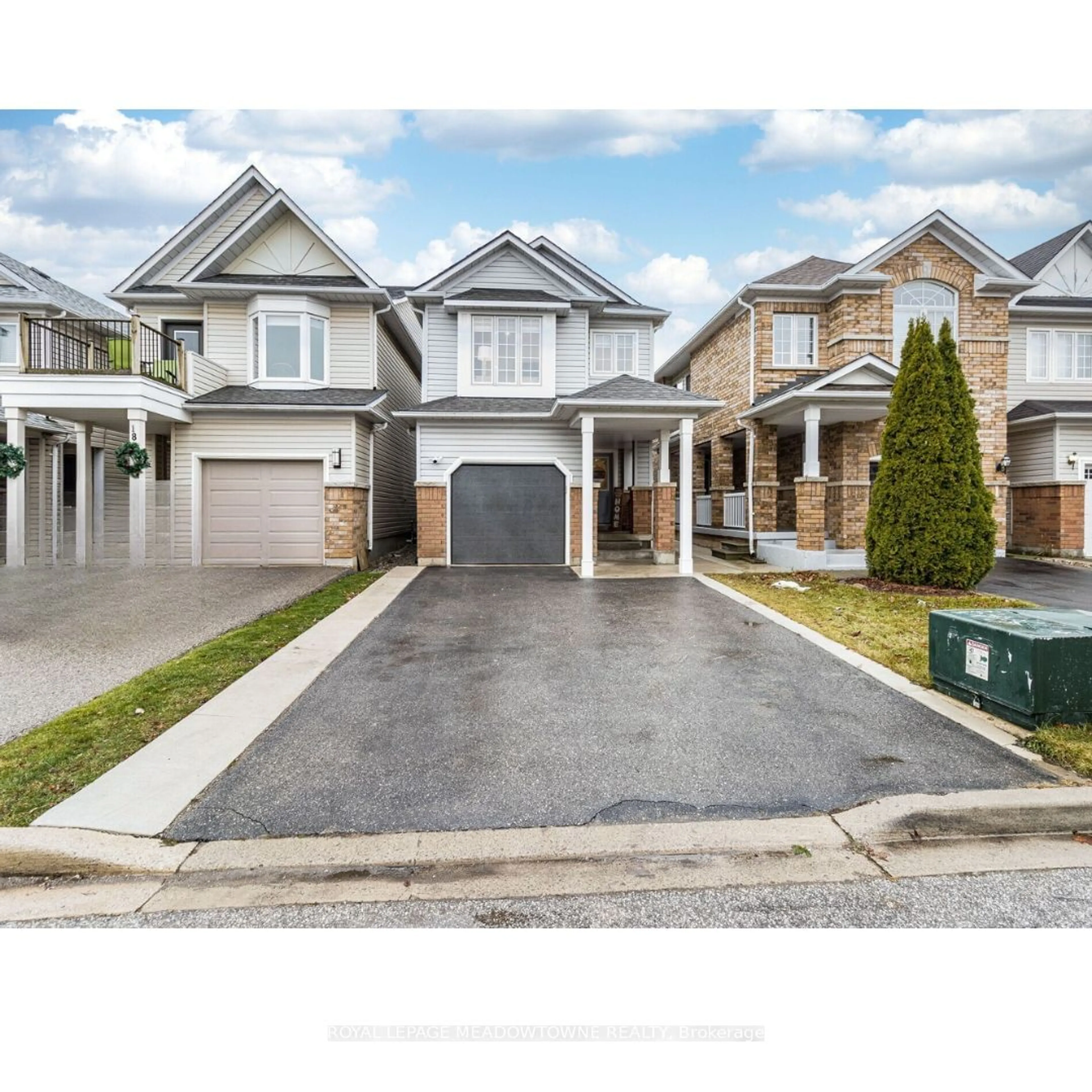 Home with vinyl exterior material, street for 20 Sloan Dr, Milton Ontario L9T 5P9