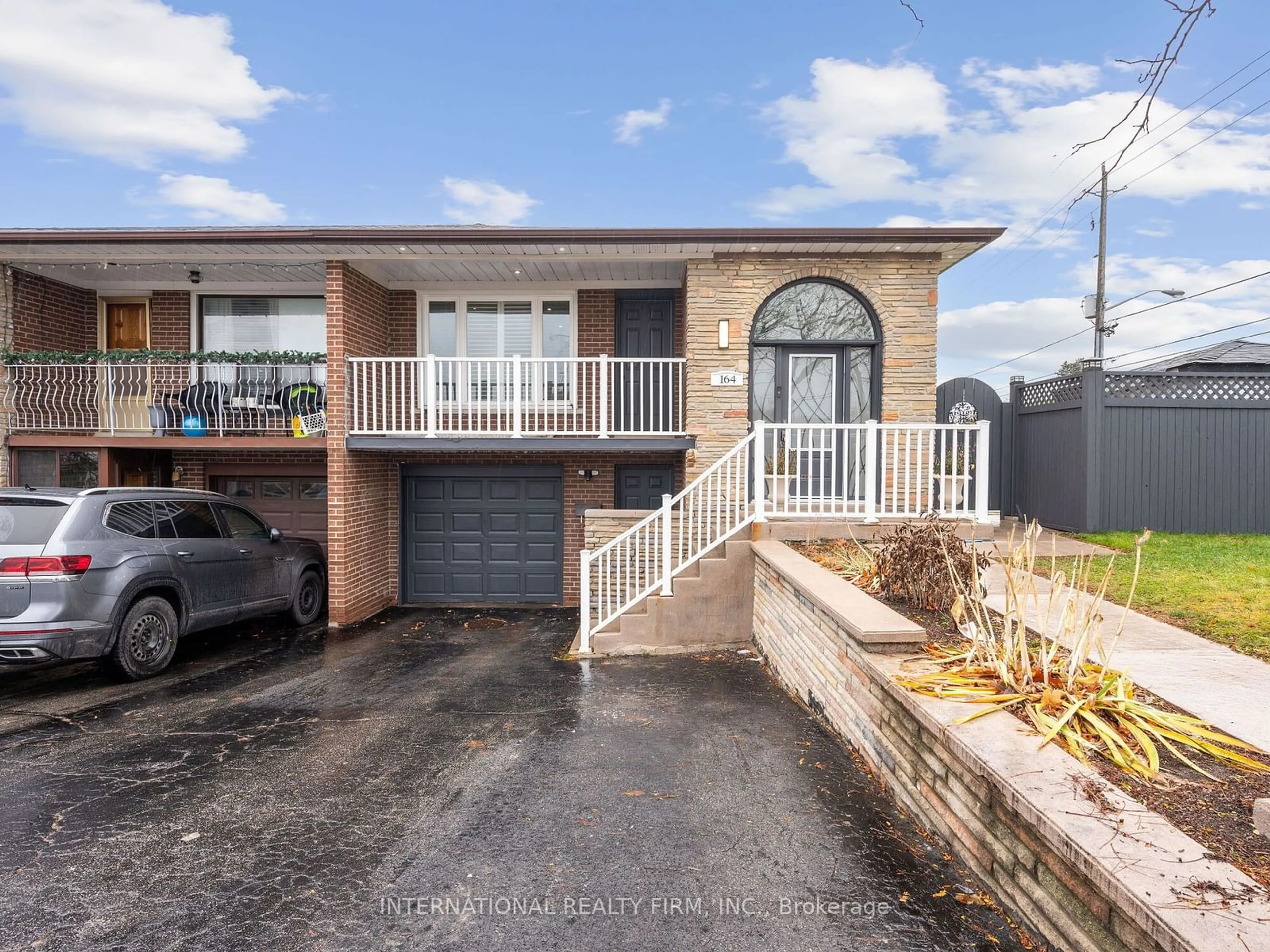 A pic from outside/outdoor area/front of a property/back of a property/a pic from drone, street for 164 Milady Rd, Toronto Ontario M9L 2H8