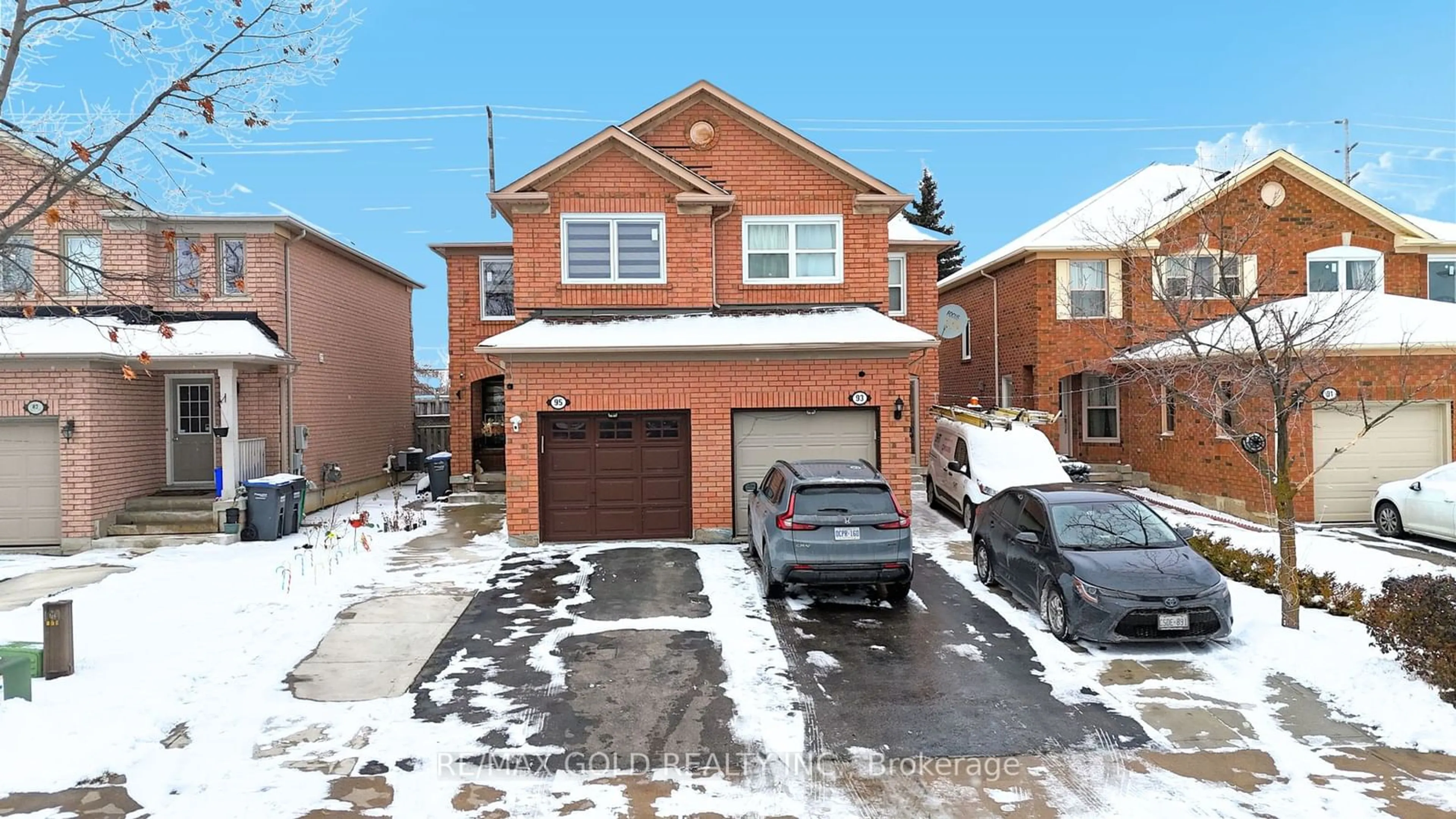 Home with brick exterior material, street for 95 Mount Fuji Cres, Brampton Ontario L6R 2L6