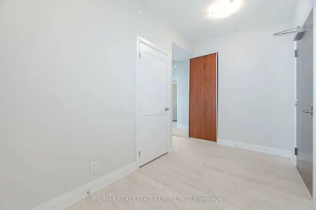 Additional image 8 of 15 Lynch St Unit 2101