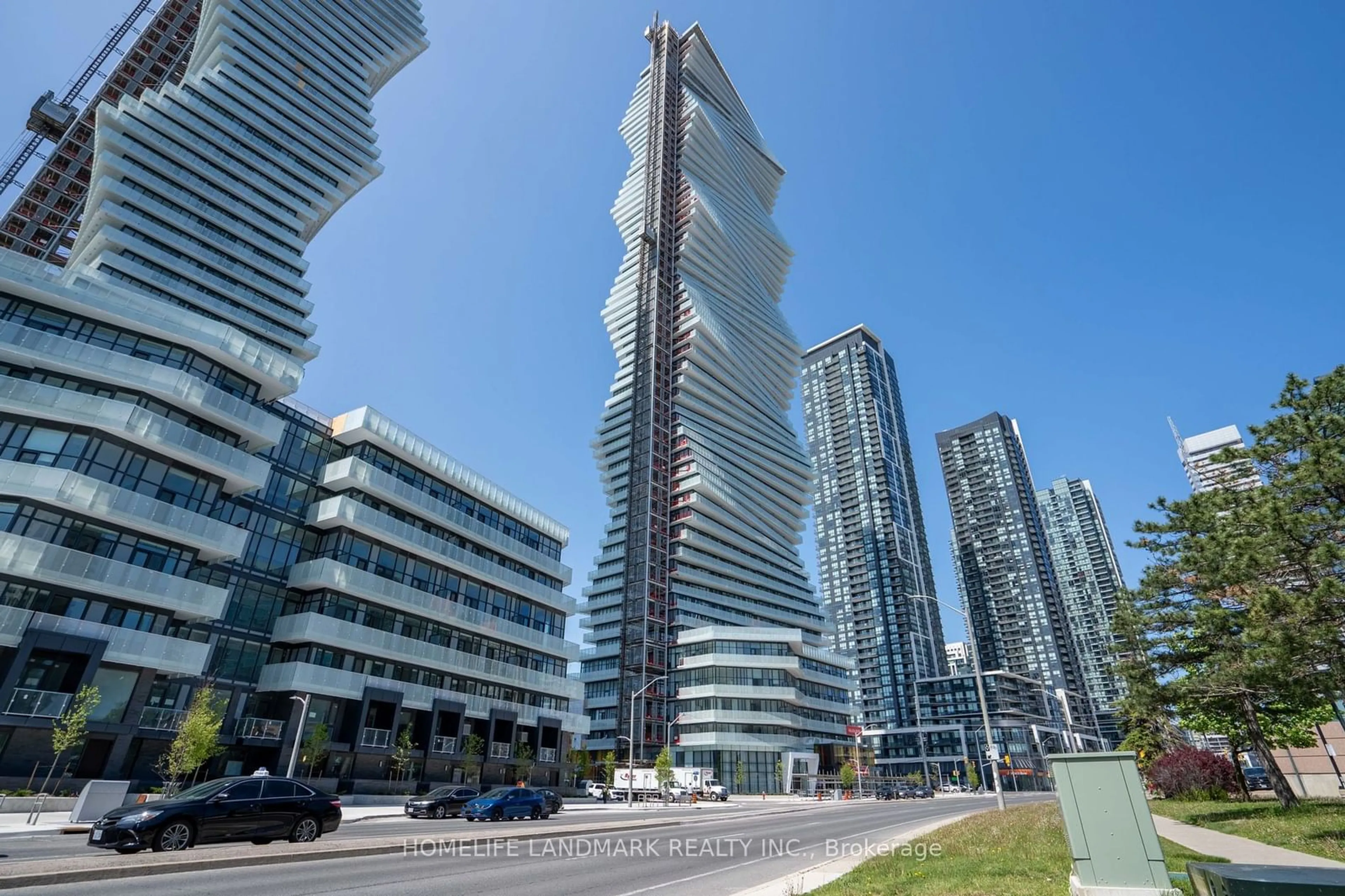 Unknown for 3900 Confederation Pkwy #3607, Mississauga Ontario L5B 0M3