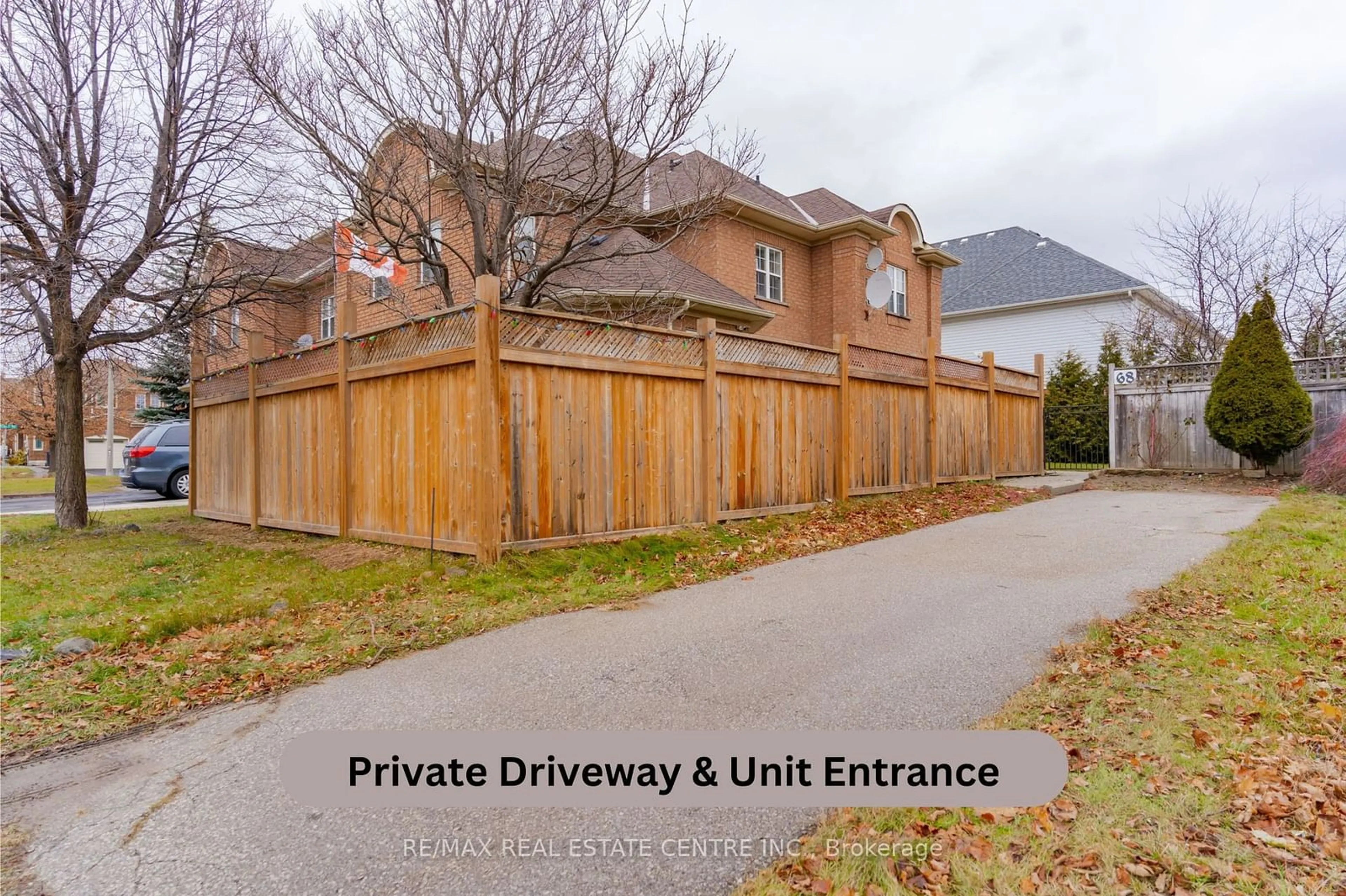 A pic from outside/outdoor area/front of a property/back of a property/a pic from drone, street for 68 Dandelion Rd, Brampton Ontario L6R 1Y3