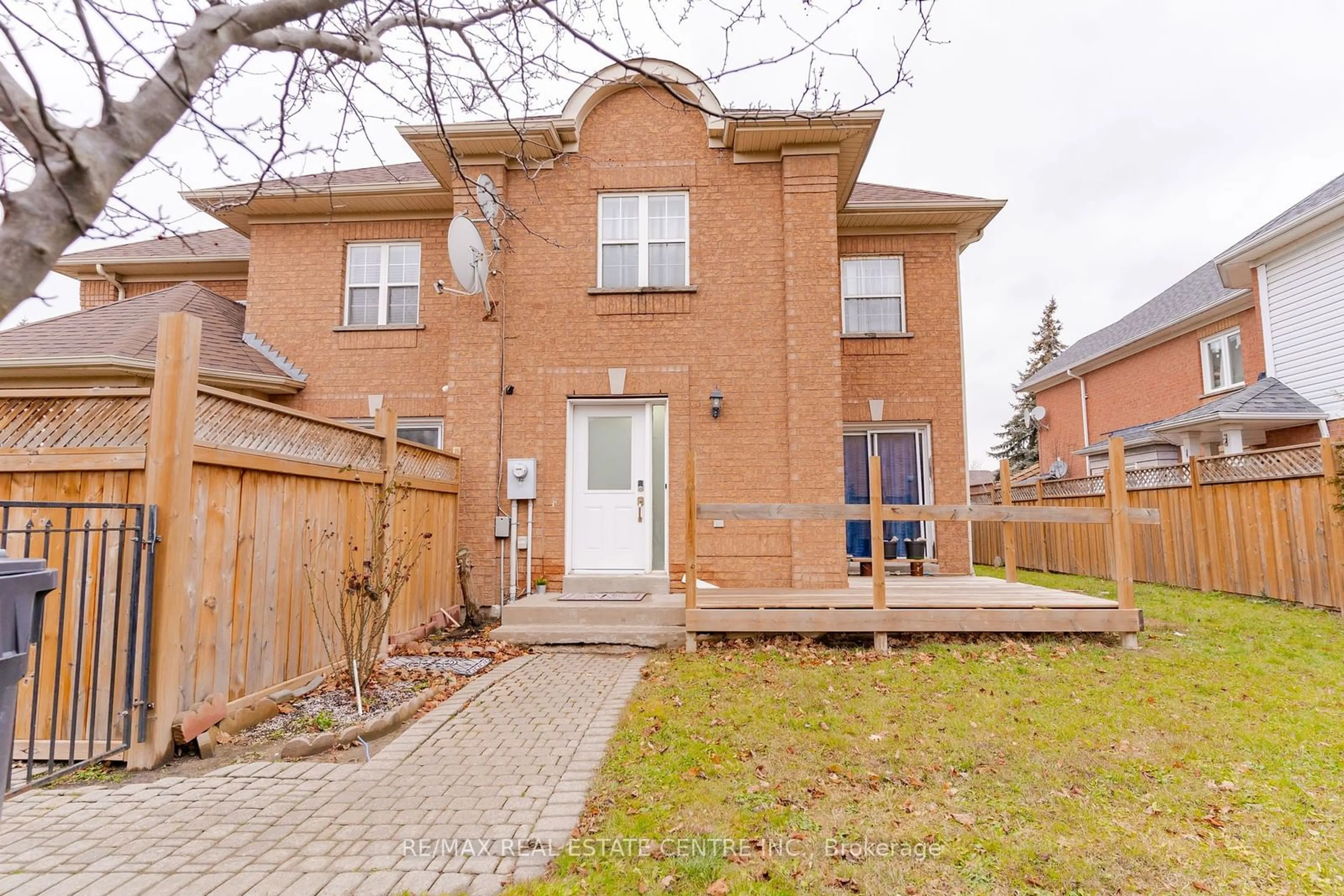 Home with brick exterior material, street for 68 Dandelion Rd, Brampton Ontario L6R 1Y3