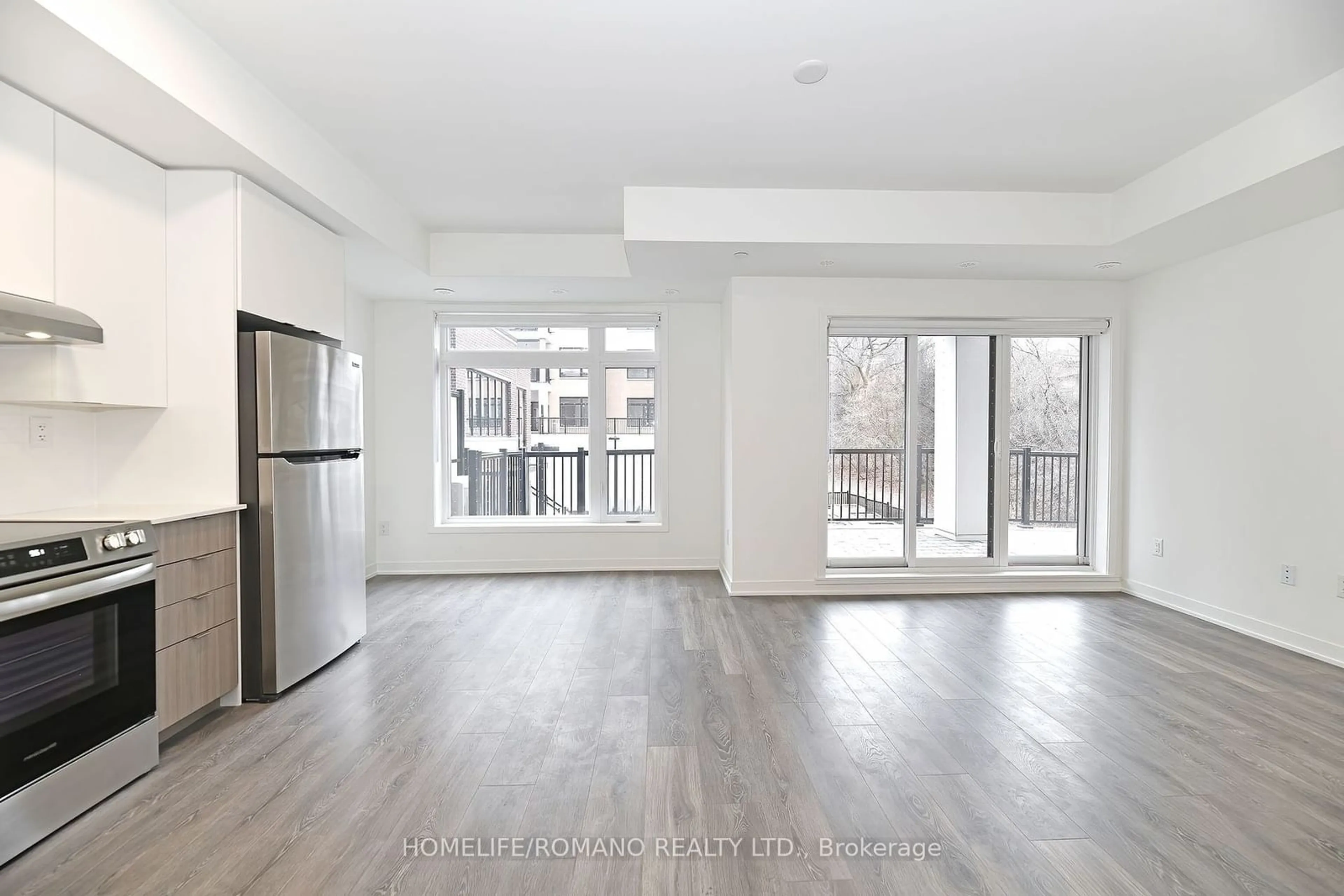 Open concept kitchen, unknown for 135 Canon Jackson Dr #102, Toronto Ontario M6M 0C3