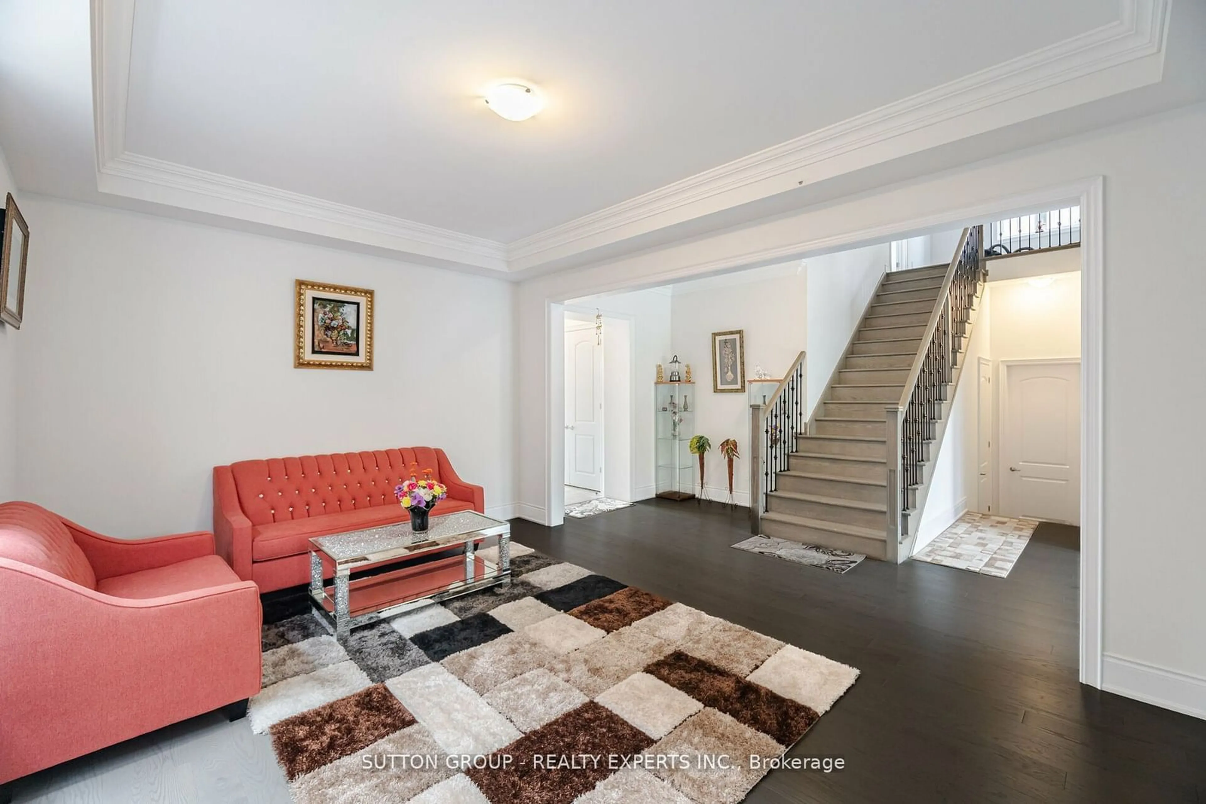 Indoor foyer for 59 Raspberry Ridge Ave, Caledon Ontario L7C 4M9