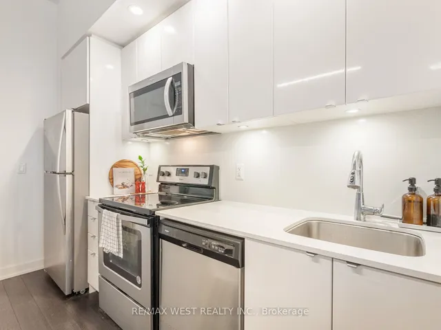 Additional property image - 5240 Dundas St Unit B209