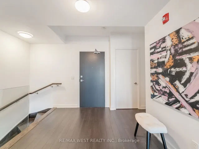 Additional property image - 5240 Dundas St Unit B209
