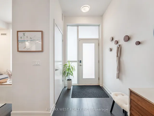 Additional property image - 5240 Dundas St Unit B209