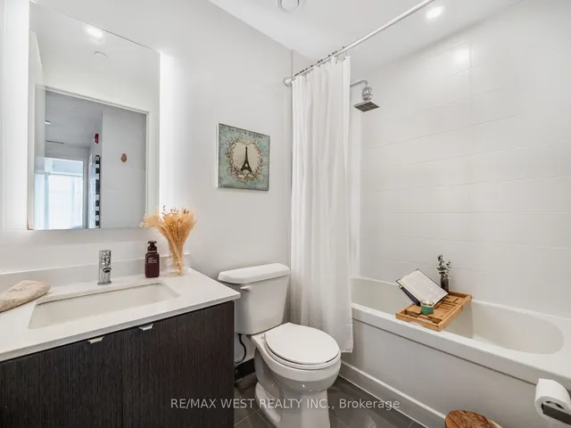 Additional property image - 5240 Dundas St Unit B209