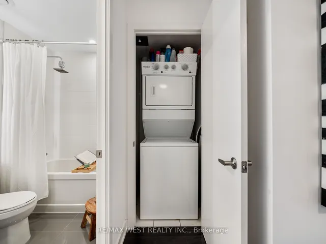 Additional property image - 5240 Dundas St Unit B209