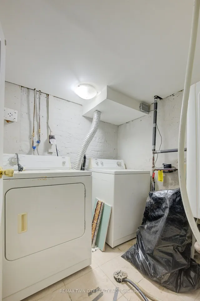 Additional property image - 295 Old Weston Rd